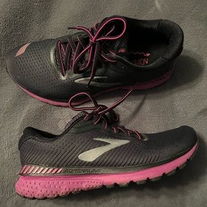 Brooks Running Shoes Women’s